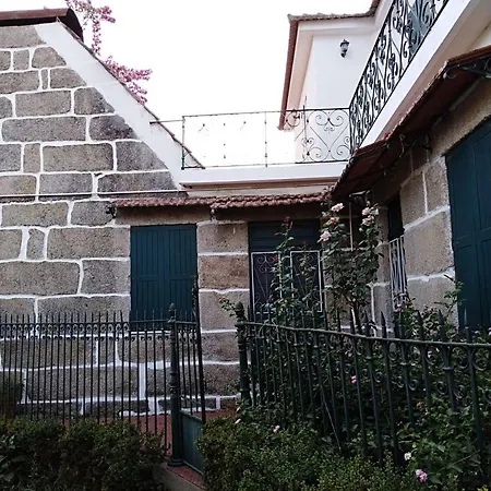 Casa Das Serras Do Porto * Aguiar de Sousa